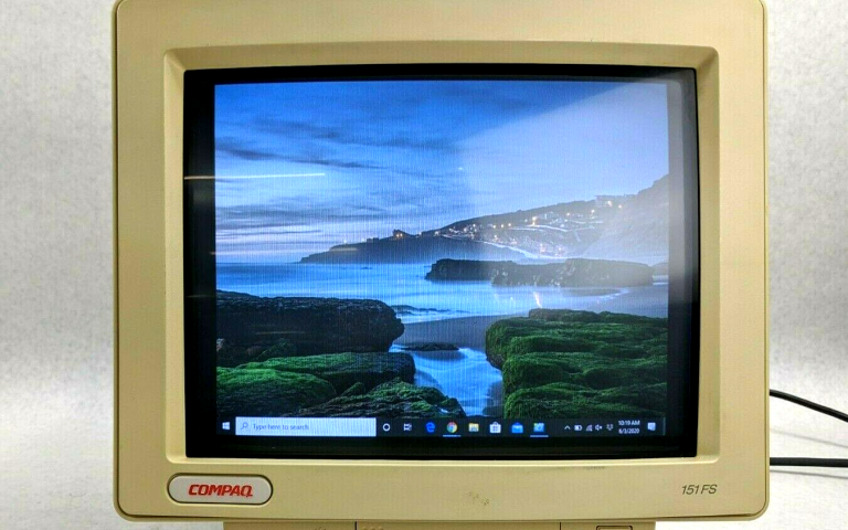 The color CRT monitor